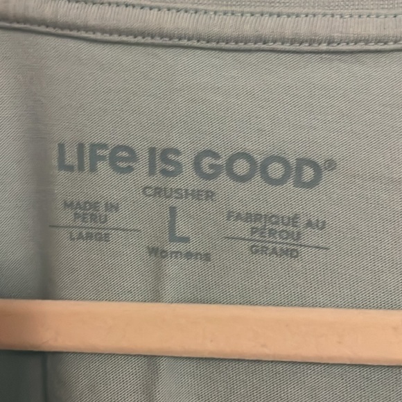 Life Is Good "Keep It Simple" Wine and Flip Flops V-neck Tee - Picture 4 of 6